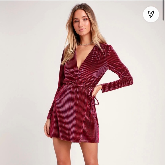 Lulus Dresses & Skirts - Lulu’s Velvet Wrap Dress